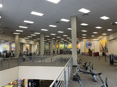 La fitness fort worth - Founded in Southern California in 1984, LA Fitness continues to seek innovative ways to enhance the physical and emotional well-being of our increasingly diverse membership base. With our wide range of amenities and highly trained staff, we provide fun and effective workout options to family members of all ages and …